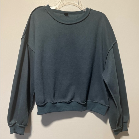 Dazy Tops - Cropped Crewneck Sweatshirt in Teal